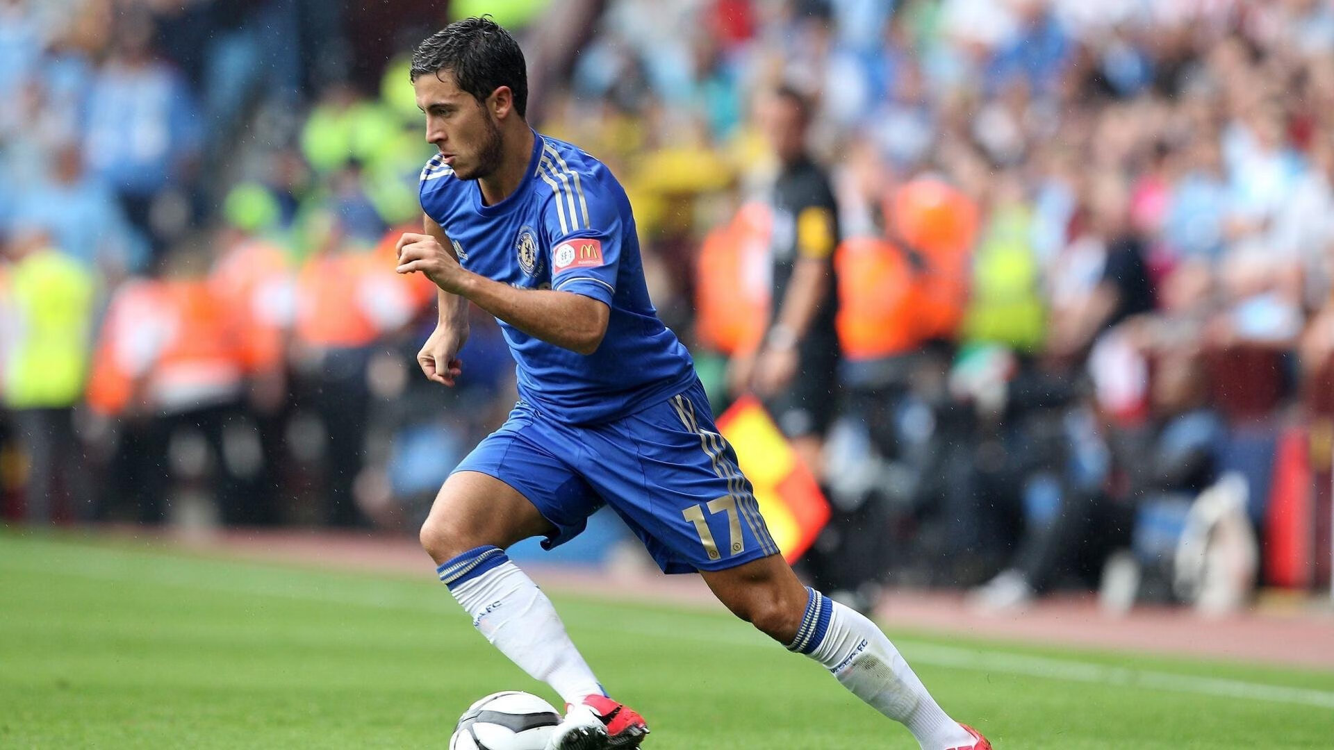 阿贾克斯新星埃因霍温，成为本赛季欧冠黑马